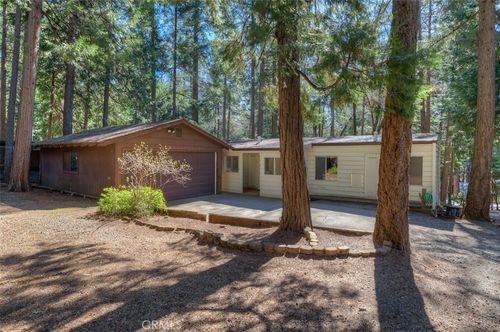 6085 Guilford Cir, Magalia, CA, 95954-9651 | Card Image