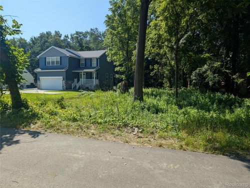 0000 W 9 Mile Rd, Southfield, MI, 48075 | Card Image