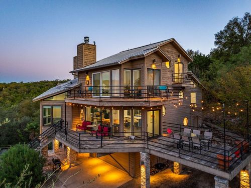 723 Coventry Rd, Spicewood, TX, 78669-3118 | Card Image