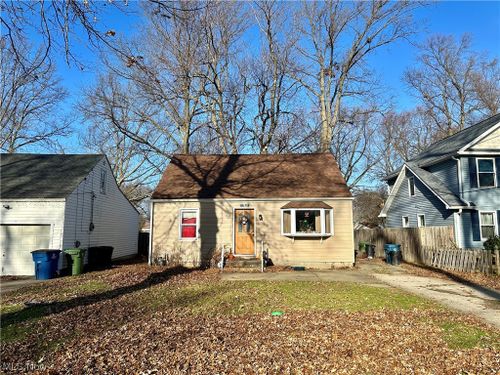 33675 Kenilworth Rd, Eastlake, OH, 44095-2545 | Card Image