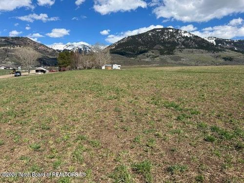 123 Reeves Schwab Lane, Smoot, WY, 83126 | Card Image