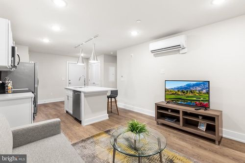 304-214 Vine Street, PHILADELPHIA, PA, 19106 | Card Image