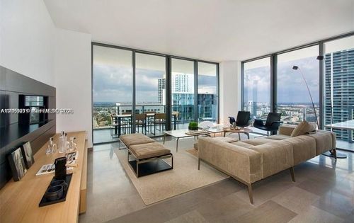 2712-88 Sw 7th St, Miami, FL, 33130-3691 | Card Image