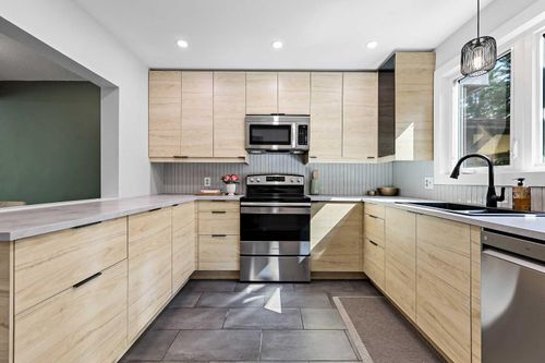 42-10910 Bonaventure Drive Se, Calgary, AB, T2J4Y9 | Card Image