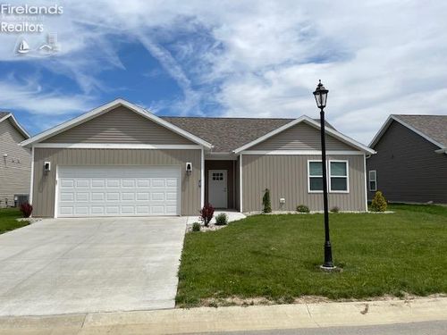 485 Myah Drive, Fremont, OH, 43420 | Card Image