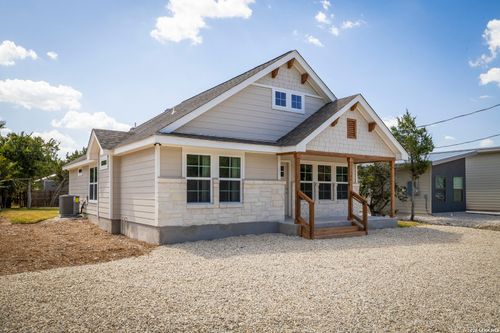 1956 Tanglewood Trl, Spring Branch, TX, 78070-5481 | Card Image