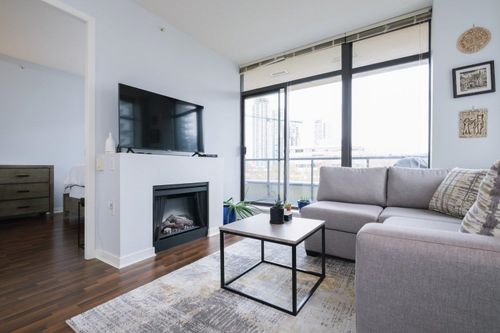 702-4250 Dawson St, Burnaby, BC, V5C4B1 | Card Image