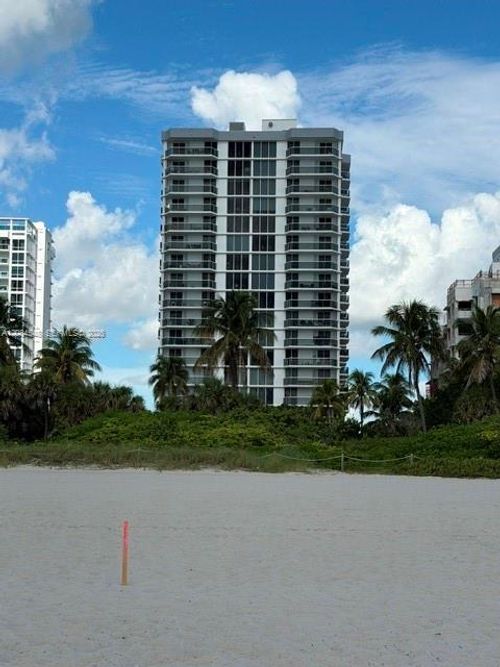 610-2401 Collins Ave, Miami Beach, FL, 33140-4714 | Card Image