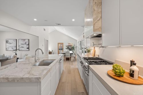 1011 W Cottage St, Houston, TX, 77009-5205 | Card Image