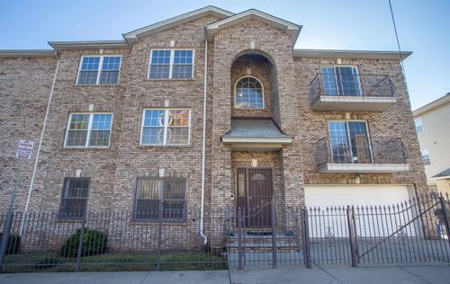 apt-2-92-90-92 W Kinney St, Newark, NJ, 07102-2452 | Card Image