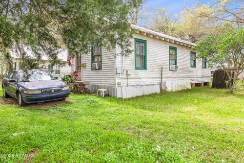 819 Agnes St, New Iberia, LA, 70560-3501 | Card Image