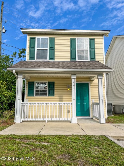 501 Shortfin Dr, Wilmington, NC, 28405-2325 | Card Image