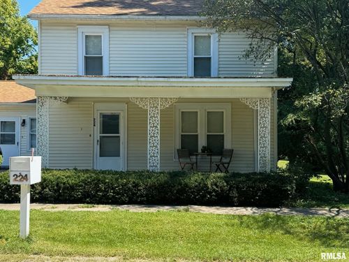 224 S Henderson St, Toulon, IL, 61483-5156 | Card Image