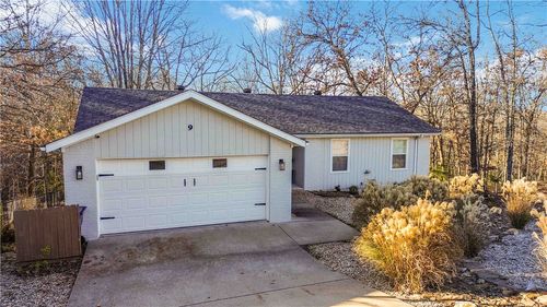 9 Whitton Ln, Bella Vista, AR, 72714-5122 | Card Image