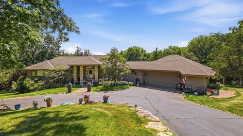 21 Harbor Dr, Galena, IL, 61036-9561 | Card Image
