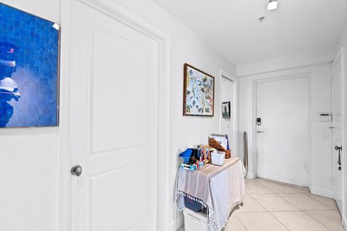 th7-305 E Ocean Ave, Lantana, FL, 33462-3264 | Card Image