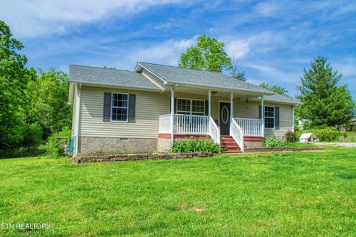 634 Robs Rd, Grimsley, TN, 38565-5202 | Card Image