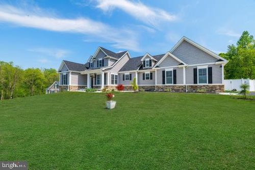 16016 Ambleside Ct, HUGHESVILLE, MD, 20637-3173 | Card Image