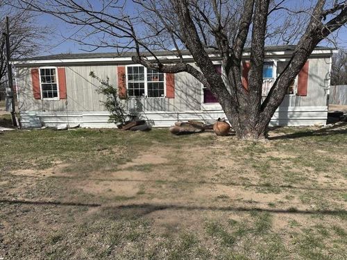 110 Bell St, Bangs, TX, 76823-3304 | Card Image