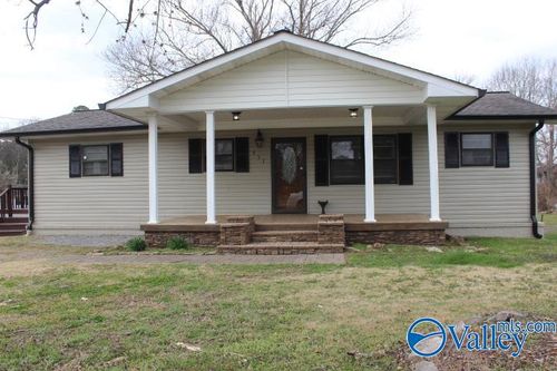 637 Church Ave, Rainsville, AL, 35986-6145 | Card Image