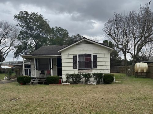 1834 N San Jacinto St, Liberty, TX, 77575-3240 | Card Image