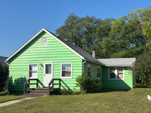 208 Basswood Ave Nw, Cass Lake, MN, 56633-3642 | Card Image