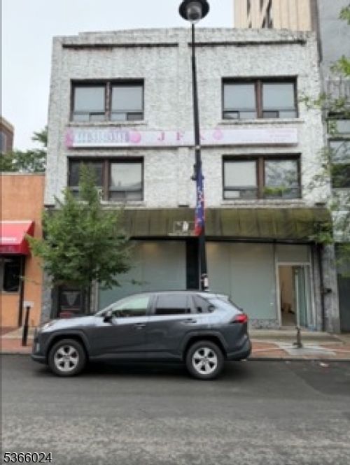 1210 E Grand St, Elizabeth, NJ, 07201-2309 | Card Image