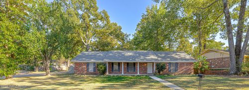 16 Crosswoods Road, Brandon, MS, 39042 | Card Image