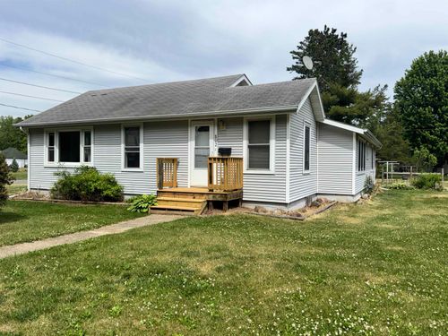 802 E 7th Avenue, Brodhead, WI, 53520 | Card Image