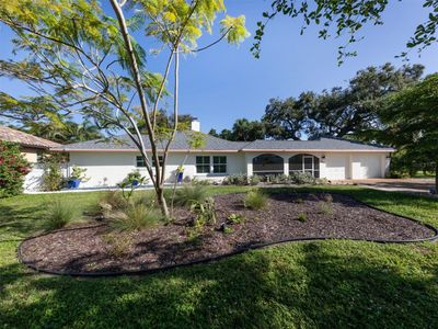 610 Barcelona Avenue, House other with 3 bedrooms, 2 bathrooms and null parking in Venice FL | Image 2