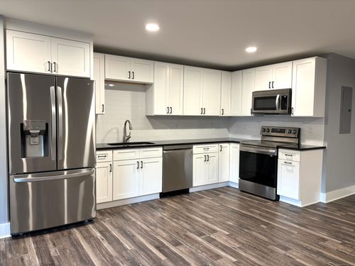 303 Norwich New London Tpke, Uncasville, CT, 06382-2524 | Card Image