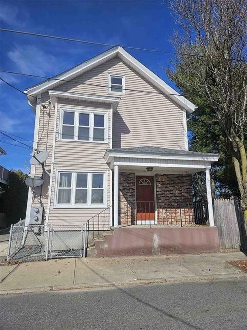 2-61 Utton Ave, Pawtucket, RI, 02860-4969 | Card Image