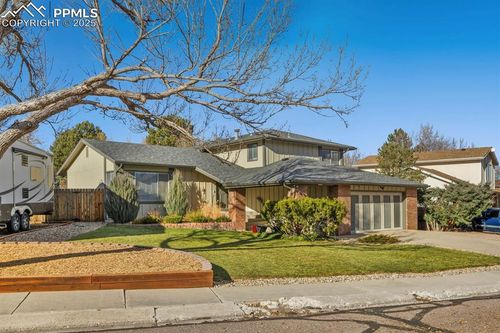 3160 Westcliff Dr E, Colorado Springs, CO, 80906-4529 | Card Image