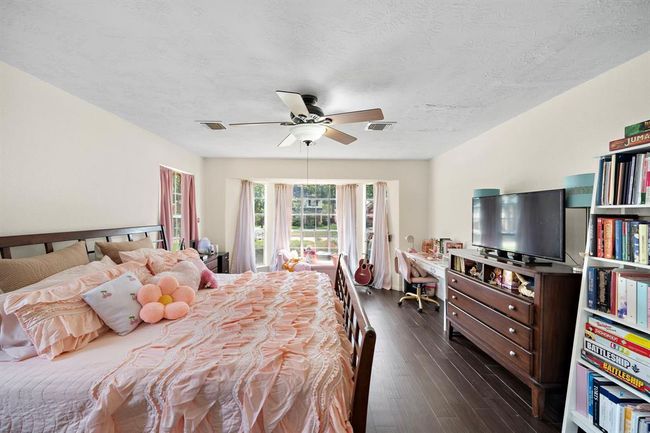 19527 Enchanted Spring Dr, House other with 4 bedrooms, 3 bathrooms and 2 parking in Spring TX | Image 24