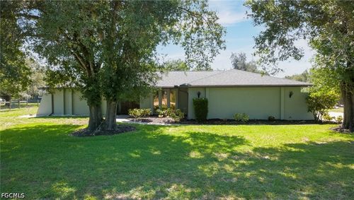 19250 Tammy Ln, North Fort Myers, FL, 33917-4567 | Card Image