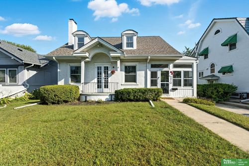 5014 Nicholas St, Omaha, NE, 68132-1432 | Card Image