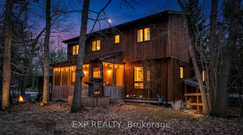 10207 Pinetree Dr, Grand Bend, ON, N0M1T0 | Card Image