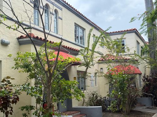 202-1450 Meridian Ave, Miami Beach, FL, 33139-8059 | Card Image