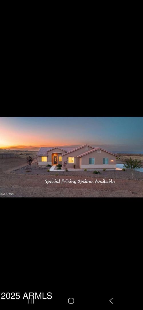 6741 E Vaquero Cir, Hereford, AZ, 85615-0436 | Card Image