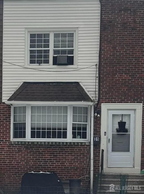 31 Bruce Park Dr, Trenton, NJ, 08618-5109 | Card Image