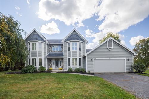 112 Rosebud Trl, Webster, NY, 14580-2570 | Card Image