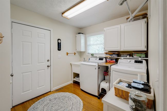 307 Blue Jay Dr, House other with 4 bedrooms, 4 bathrooms and 2 parking in Le Roy IL | Image 19