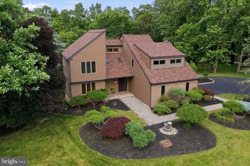 84 Skoures Ln, Newtown, PA, 18940-3603 | Card Image