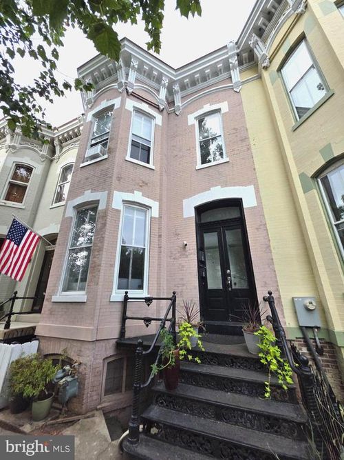 a-113 4th St Se, WASHINGTON, DC, 20003-1005 | Card Image