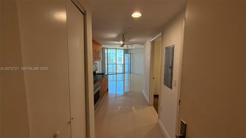 4408-475 Brickell Ave, Miami, FL, 33131-2709 | Card Image