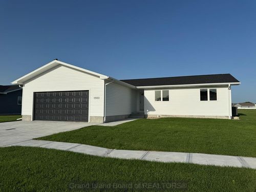 1503 Highlander Ln, Aurora, NE, 68818-1991 | Card Image
