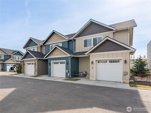 bldg-b-301 River Park Ave, Wenatchee, WA, 98801-1996 | Card Image