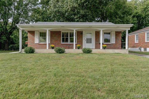 2121 Elm St, Saint Charles, MO, 63301-1478 | Card Image