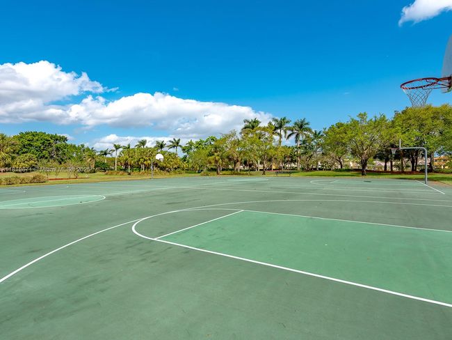 4209 Pinewood Ln, House other with 5 bedrooms, 4 bathrooms and null parking in Weston FL | Image 79
