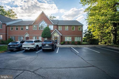 ste-d103-11094 Main St, FAIRFAX, VA, 22030-5034 | Card Image